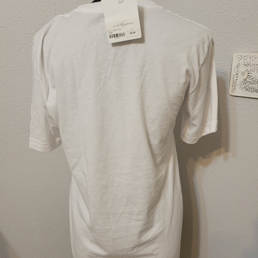 "LOVE" tee - Picture 3 of 4